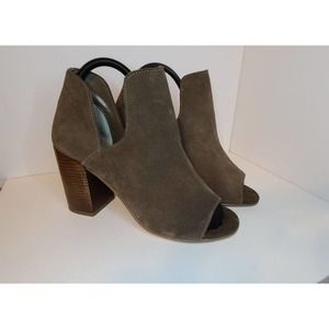 Steve Madden Nami Peep‎ Toe Booties 9.5
